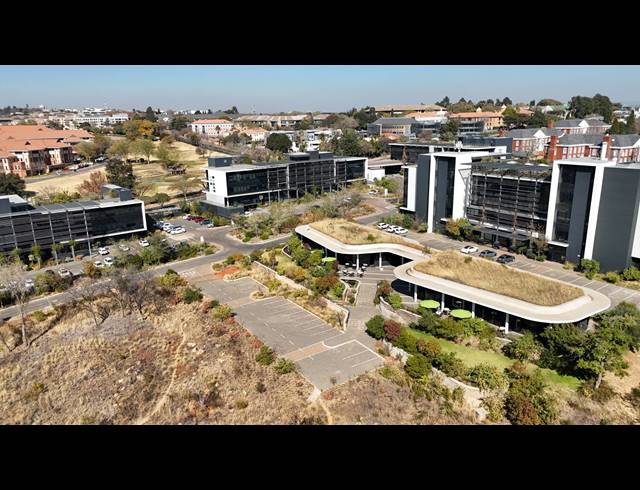 7,000M² OFFICE TO LET IN BRYANSTON